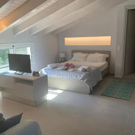 Guest house Terpsichore Boutique Bright New Sofita And *